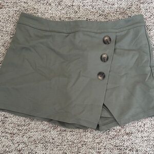 Altar'd State Green Buttoned Women's Skort